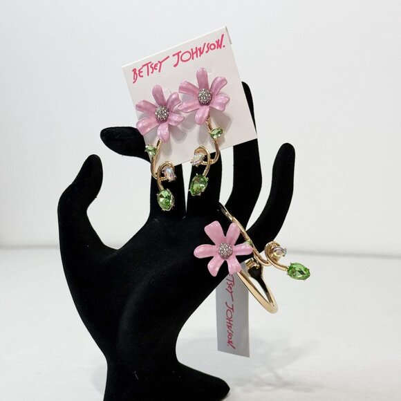 Betsey Johnson NWOB Gold Tone Flower Bangle Bracelet Crystal Accent Drop Earring - Picture 13 of 16